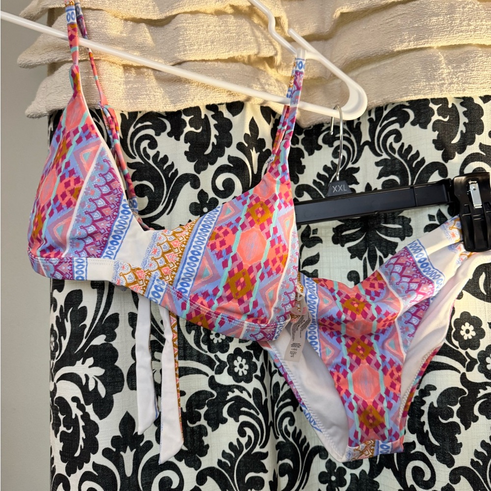 Raisins Multicolor Geometric Print Bikini